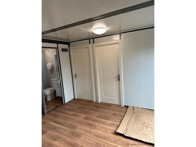 Stahlworks mobile tiny house met twee slaapkamers en een keuken deluxe (19x20ft) - afbeelding 12 van  16