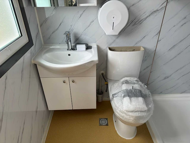 Stahlworks type d inclusief badkamer en keuken tiny house / woonunit - afbeelding 3 van  17