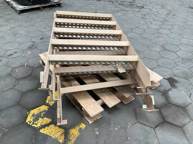 Stair (3x) - afbeelding 5 van  7
