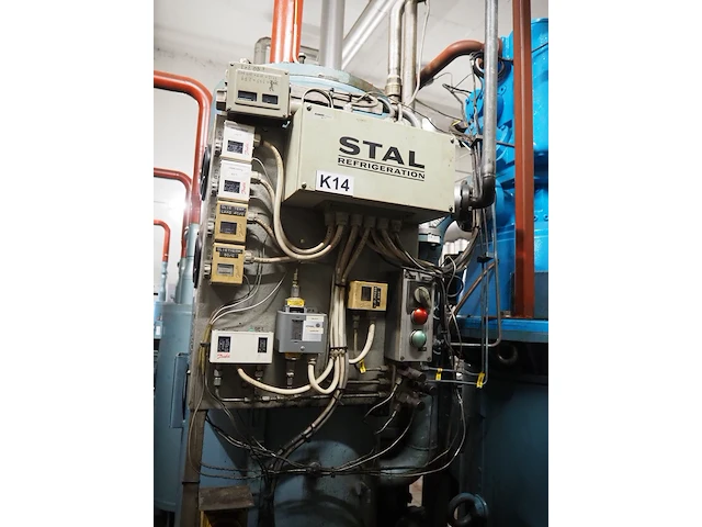 Stal - afbeelding 8 van  17