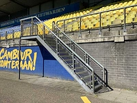 Stalen - tribune - bordestrap - afbeelding 1 van  5