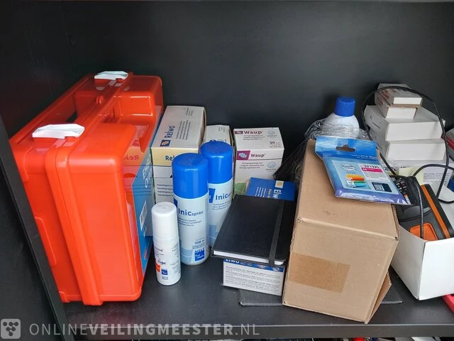 Stalen archiefkast met inhoud - afbeelding 9 van  12