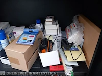 Stalen archiefkast met inhoud - afbeelding 10 van  12