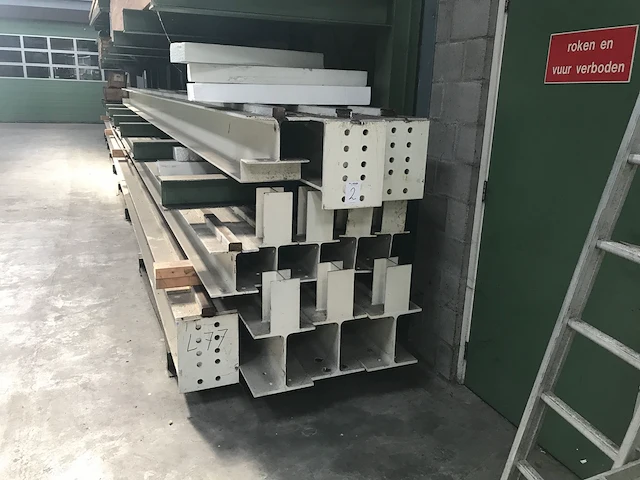 Stalen balken hea310 (7x) - afbeelding 3 van  10