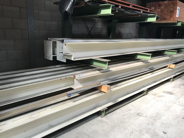 Stalen balken hea310 (7x) - afbeelding 5 van  10