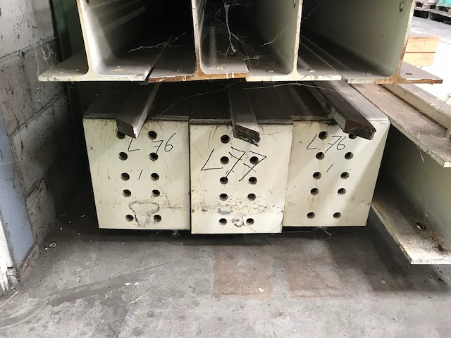 Stalen balken hea310 (7x) - afbeelding 8 van  10