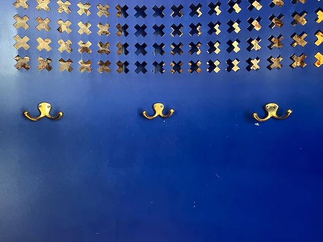 Stalen blauwe paskamer - afbeelding 2 van  9