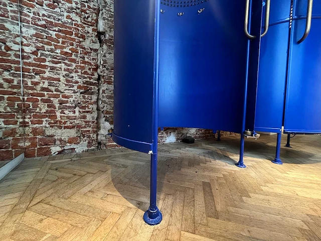 Stalen blauwe paskamer - afbeelding 5 van  9