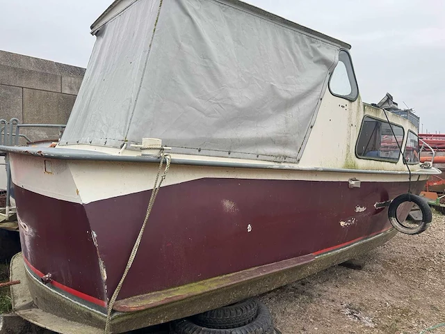 Stalen boot - consoleboot en visboot (2x) - afbeelding 1 van  19