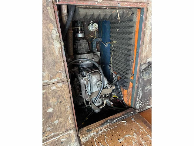 Stalen boot - consoleboot en visboot (2x) - afbeelding 15 van  19