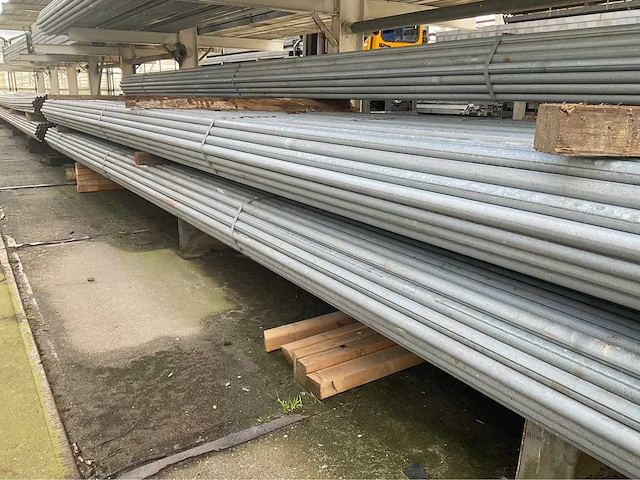 Stalen buis (ø32mm) (65x) 8m1 - afbeelding 1 van  8