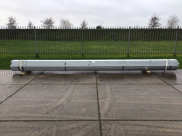 Stalen gegalvaniseerde steigerbuis 6.00m (61x) - afbeelding 1 van  2