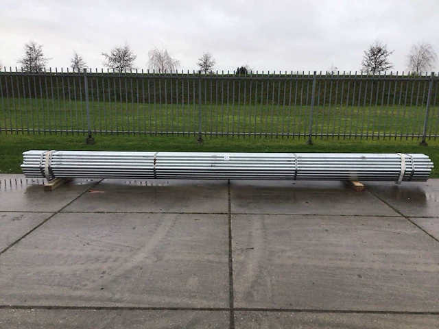 Stalen gegalvaniseerde steigerbuis 6.00m (61x) - afbeelding 1 van  2