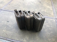 Stalen jerrycan (3x) - afbeelding 3 van  4