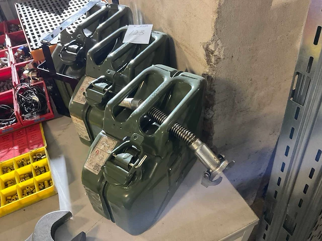 Stalen jerrycan - afbeelding 3 van  3