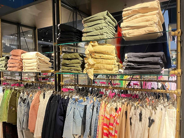 Stalen kleding leg- en hangkast - afbeelding 2 van  10
