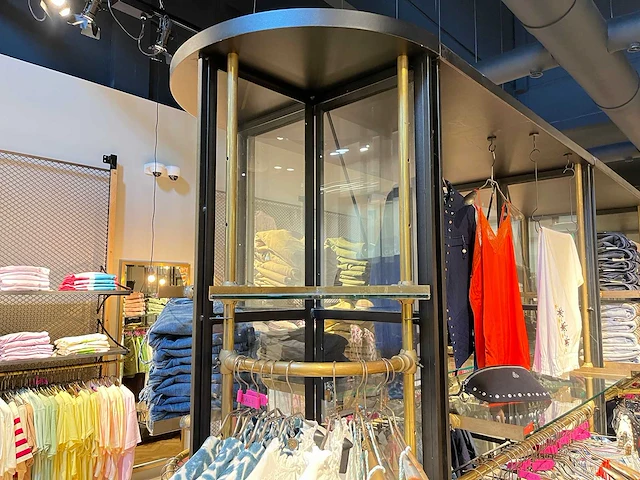 Stalen kleding leg- en hangkast - afbeelding 6 van  10