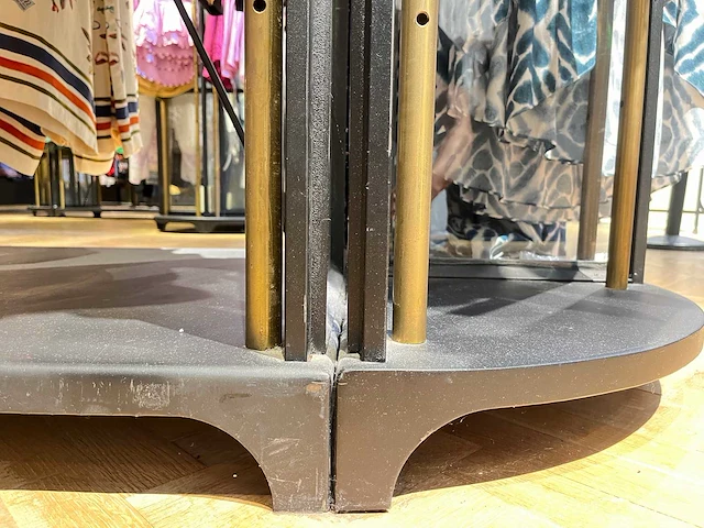 Stalen kleding leg- en hangkast - afbeelding 9 van  10