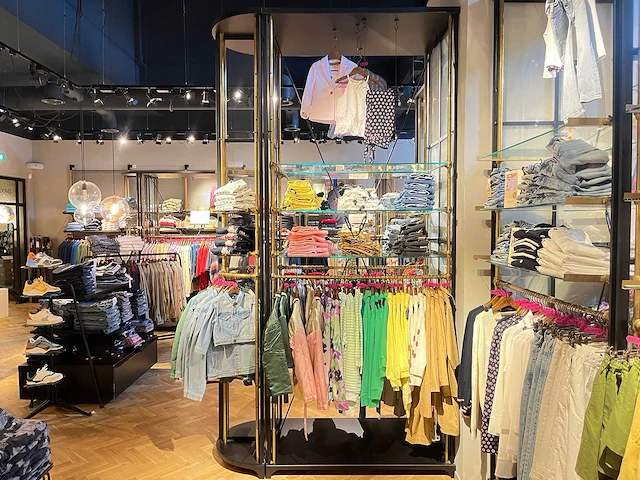 Stalen kleding leg- en hangkast - afbeelding 2 van  8