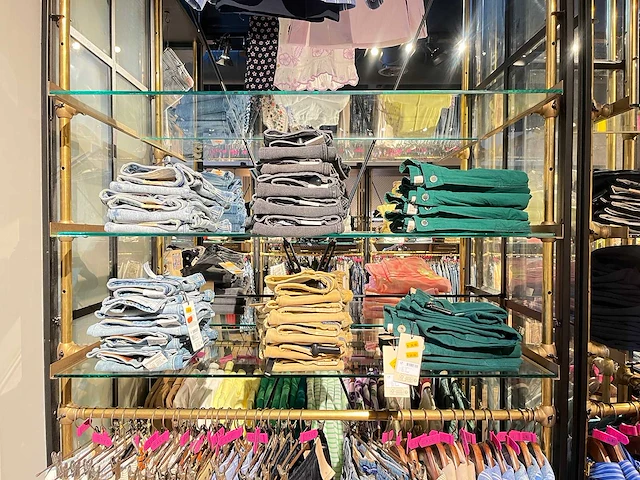 Stalen kleding leg- en hangkast - afbeelding 7 van  8