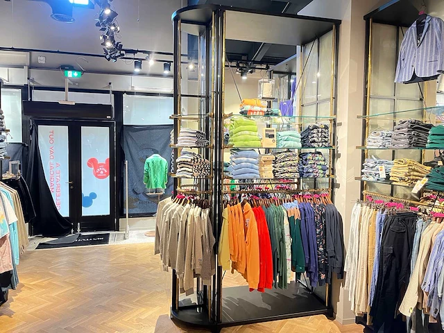 Stalen kleding leg- en hangkast - afbeelding 2 van  7