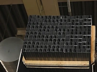 Stalen kokers 30 x 2 mm, lengte 6 m, 176 stuks op draagarm - afbeelding 2 van  2
