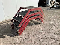 Stalen loopbrug/trap - afbeelding 3 van  3