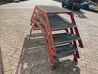 Stalen loopbrug/trap - afbeelding 3 van  3