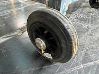 Stalen mobiele trap - afbeelding 5 van  14