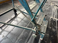 Stalen mobiele trap - afbeelding 3 van  14