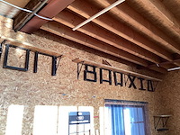 Stalen onderstellen met transparante poedercoating. voorbeelden