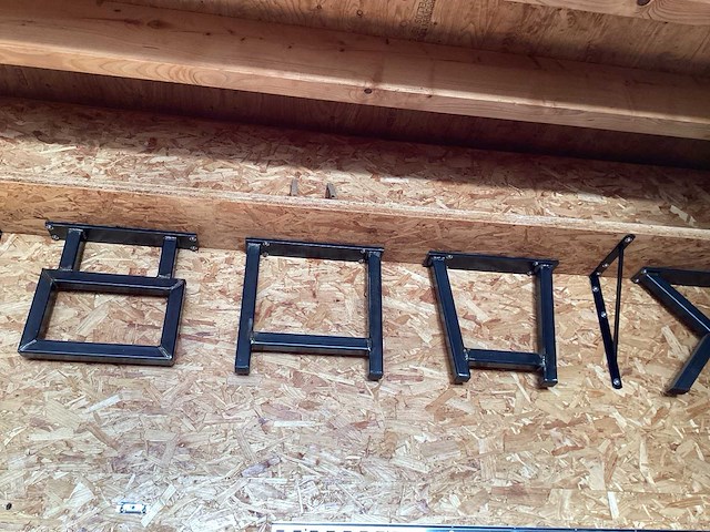 Stalen onderstellen met transparante poedercoating. voorbeelden - afbeelding 3 van  4