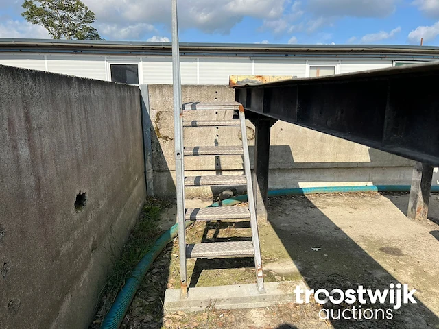 Stalen oprijbrug - afbeelding 11 van  11