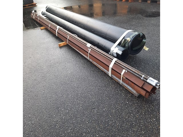 Stalen profielen en 2x kunststof buis - afbeelding 4 van  8