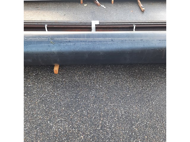 Stalen profielen en 2x kunststof buis - afbeelding 6 van  8