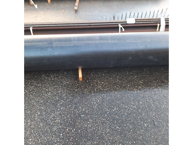 Stalen profielen en 2x kunststof buis - afbeelding 7 van  8