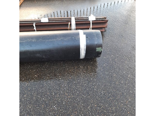 Stalen profielen en 2x kunststof buis - afbeelding 8 van  8