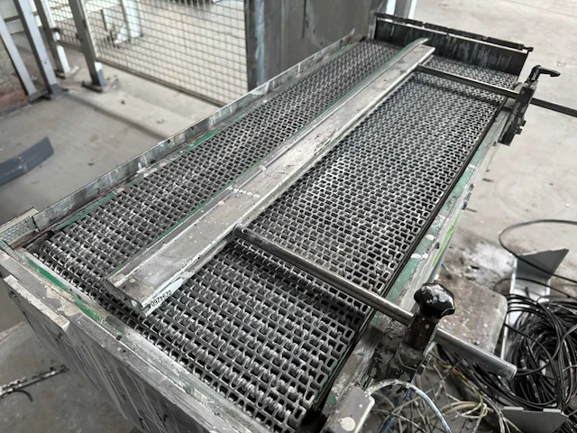 Stalen rollenbaan met motor (3x) - afbeelding 5 van  20