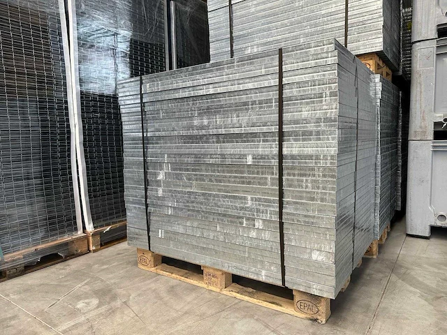Stalen roostervloer 1300x870x50mm (21x) - afbeelding 1 van  7