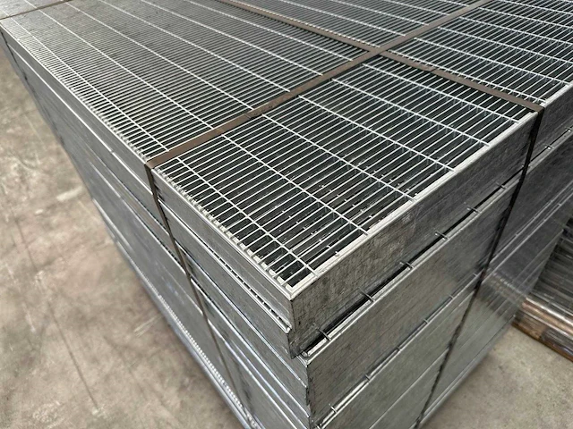 Stalen roostervloer 1300x870x50mm (21x) - afbeelding 5 van  7