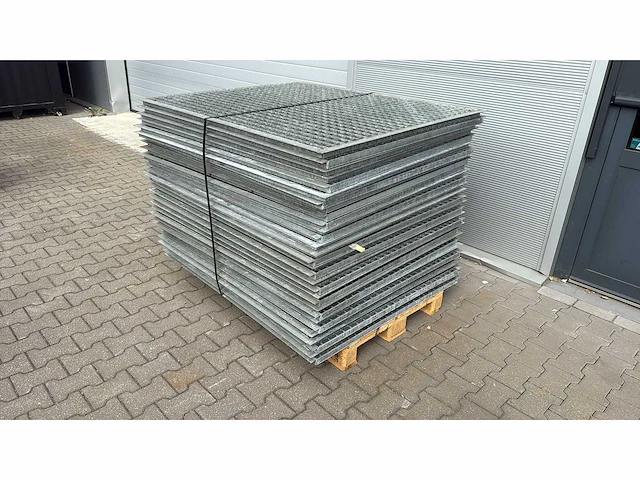 Stalen roostervloer 1340x1140mm (32x) - afbeelding 2 van  3