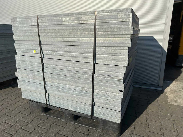 Stalen roostervloer 1340x910mm (21x) - afbeelding 3 van  4