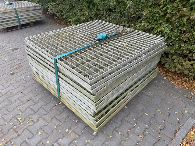 Stalen roostervloer (29x) - afbeelding 1 van  7