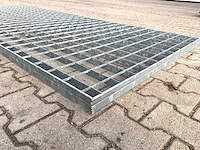Stalen roostervloer 3100 x 1190 mm (21x) - afbeelding 11 van  16