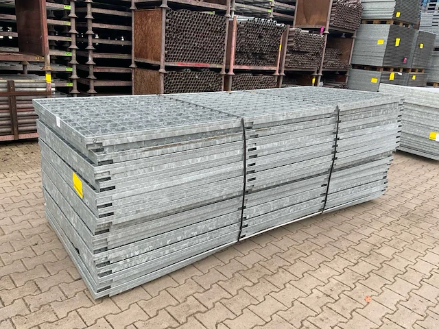 Stalen roostervloer 3100 x 1190 mm (21x) - afbeelding 1 van  16