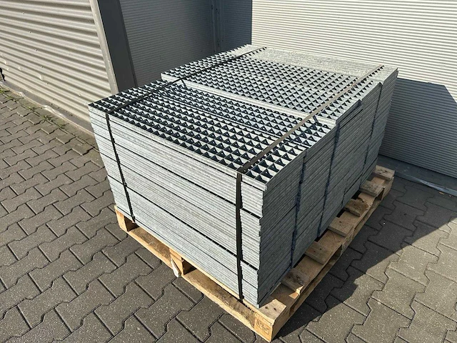 Stalen roostervloer 870x225mm (115x) - afbeelding 1 van  3