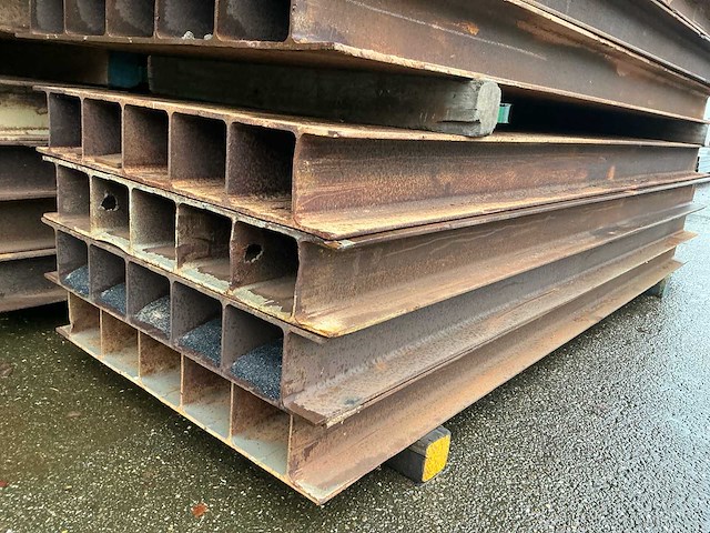 Stalen schotten / onderstempelingsmateriaal ca 30t (50x) - afbeelding 1 van  2