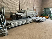 Stalen steiger - afbeelding 2 van  25
