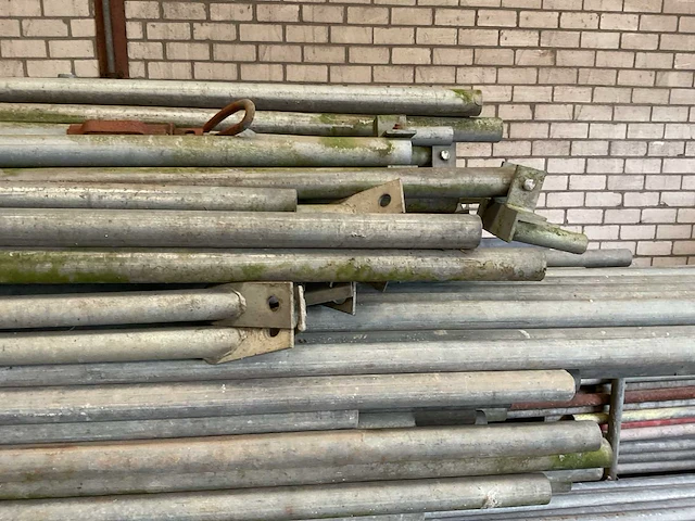 Stalen steiger - afbeelding 4 van  25
