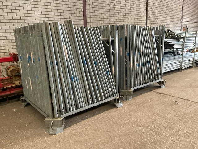 Stalen steiger - afbeelding 1 van  25